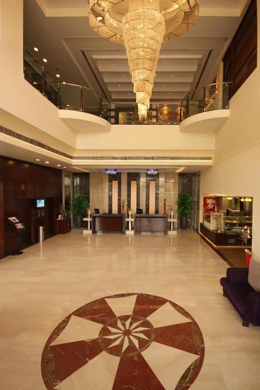 Golden Tulip Amritsar Hotel Exterior photo